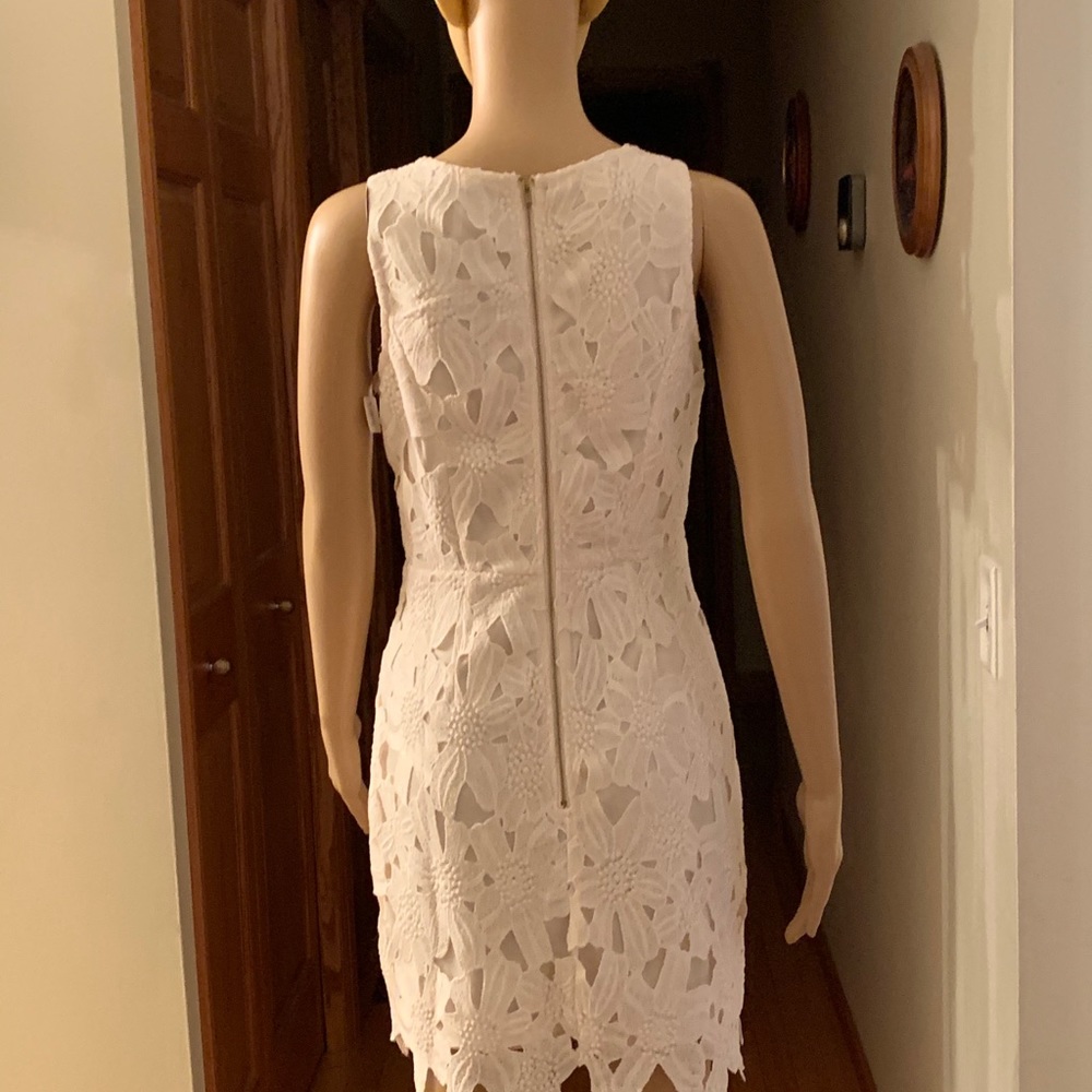 Mini dress in cream color